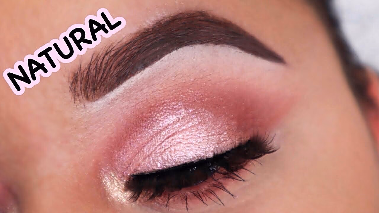 ¿Cómo hacer un maquillaje para ojos azules de día?