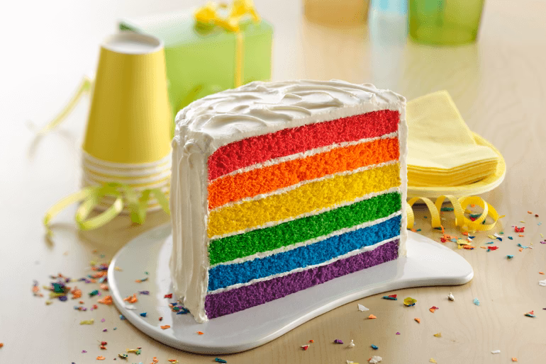 ¿Cómo decorar una torta con granas de colores?