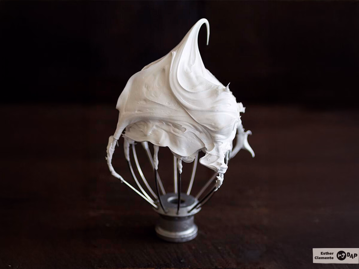 ¿Cómo preparar merengue suizo al baño María?