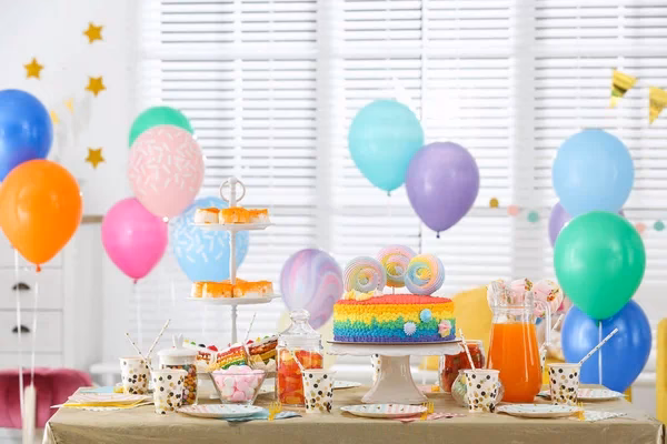 ¿Cómo hacer un centro de mesa con globos?