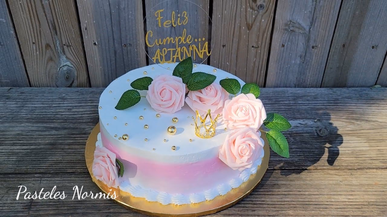 ¿Cómo decorar una torta para una mujer?