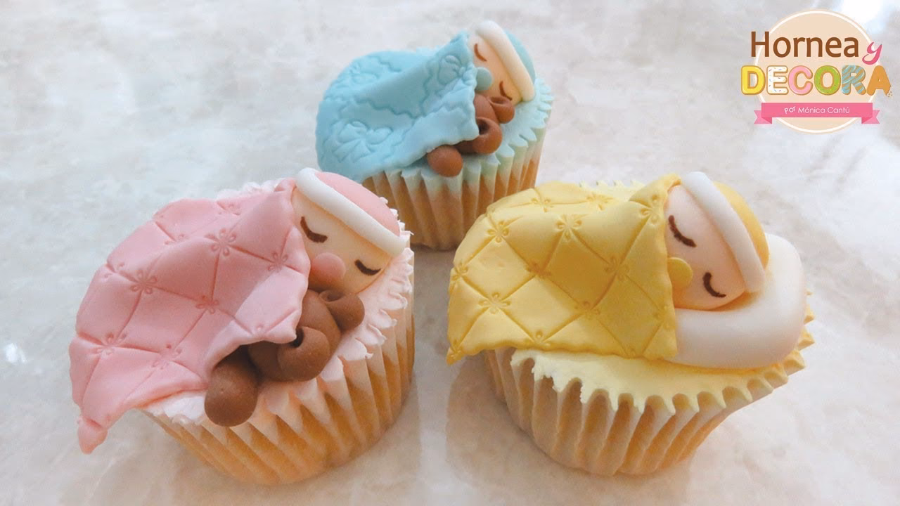 ¿Cómo decorar un muñeco para bebé?