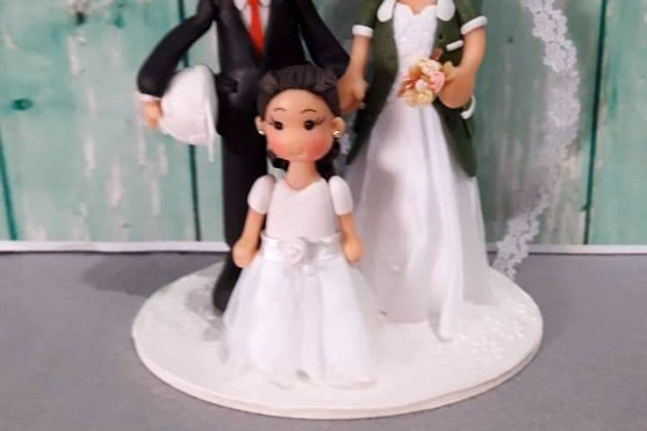 ¿Cuáles son los diferentes tipos de muñequitos para torta de bodas?