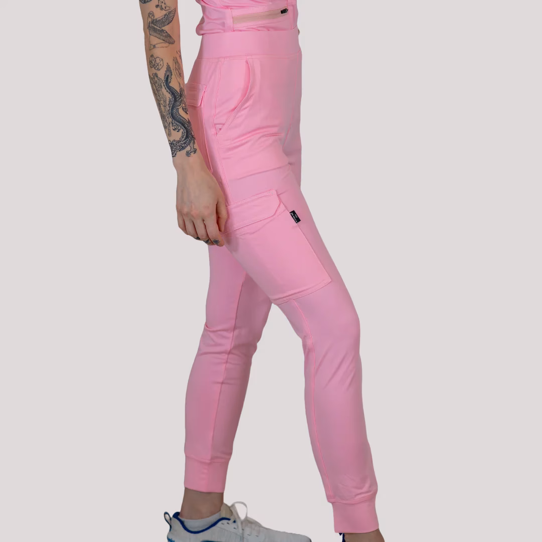 ¿Cómo combinar pantalón engomado con otros colores de moda?