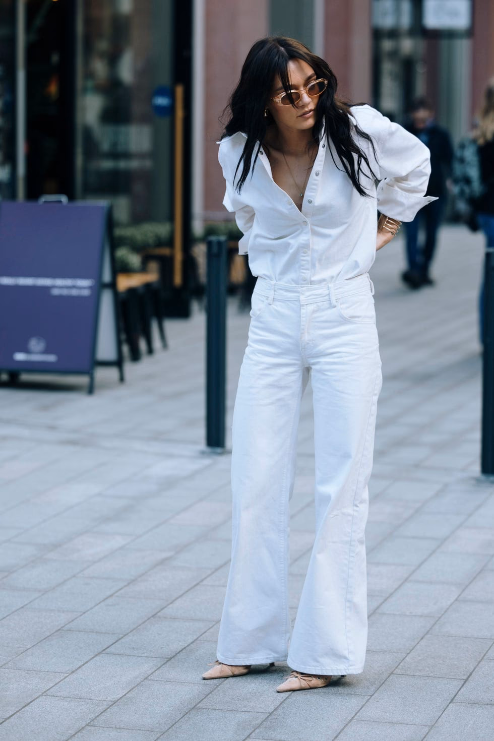¿Cuáles son los colores más comunes para los pantalones blancos?