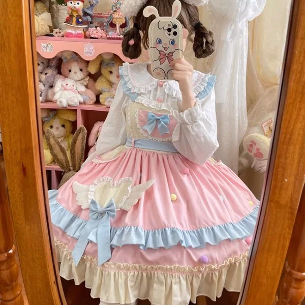 What is the trendiest Japanese fashion this year?