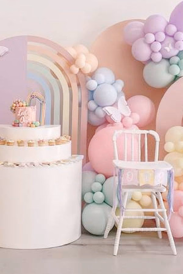 Why should you choose a pastel party theme?