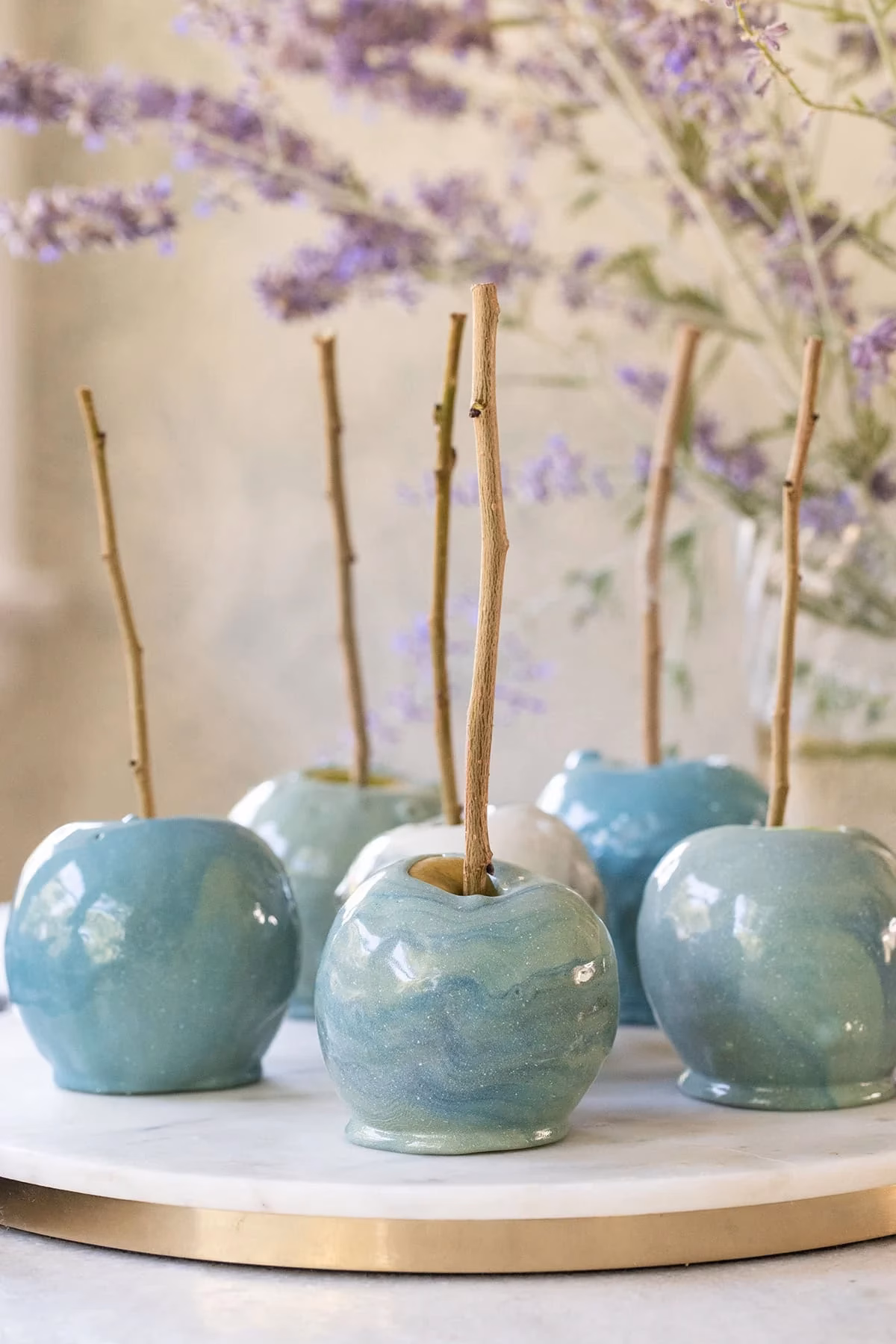 How do you decorate apples with cotton candy?