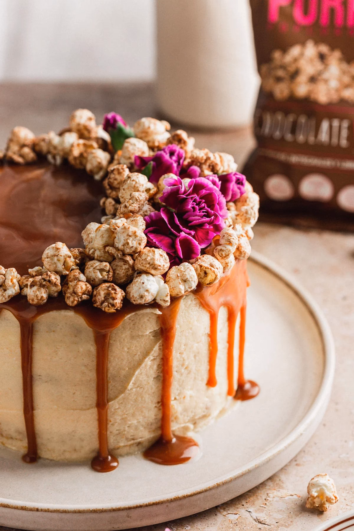 ¿Cómo preparar un pastel con glaseado frío?