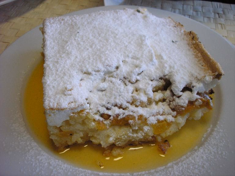 ¿Por qué el pastel de arroz no lleva grano?