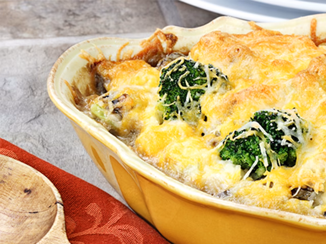 ¿Cómo preparar el brócoli con queso parmesano?