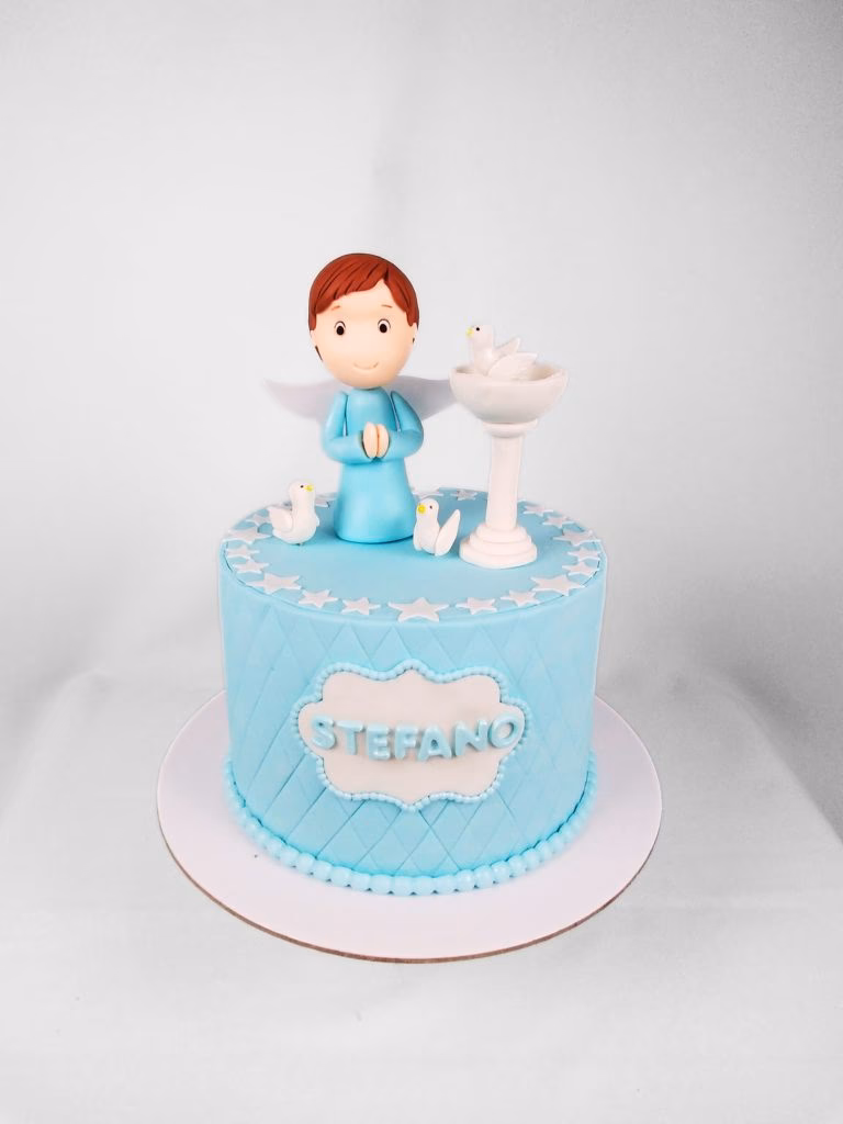 ¿Cómo decorar un pastel de bautismo?