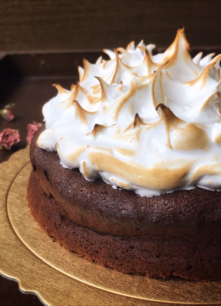 ¿Cómo hacer un pastel con crema de Cocoa?