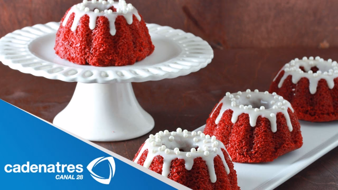 ¿Cómo decorar un pastel de mil hojas con frutos rojos?