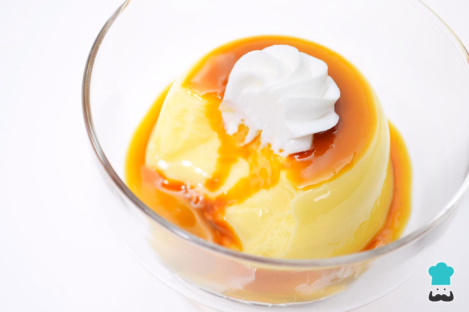 ¿Cómo preparar el postre de vainilla de maicena con leche?