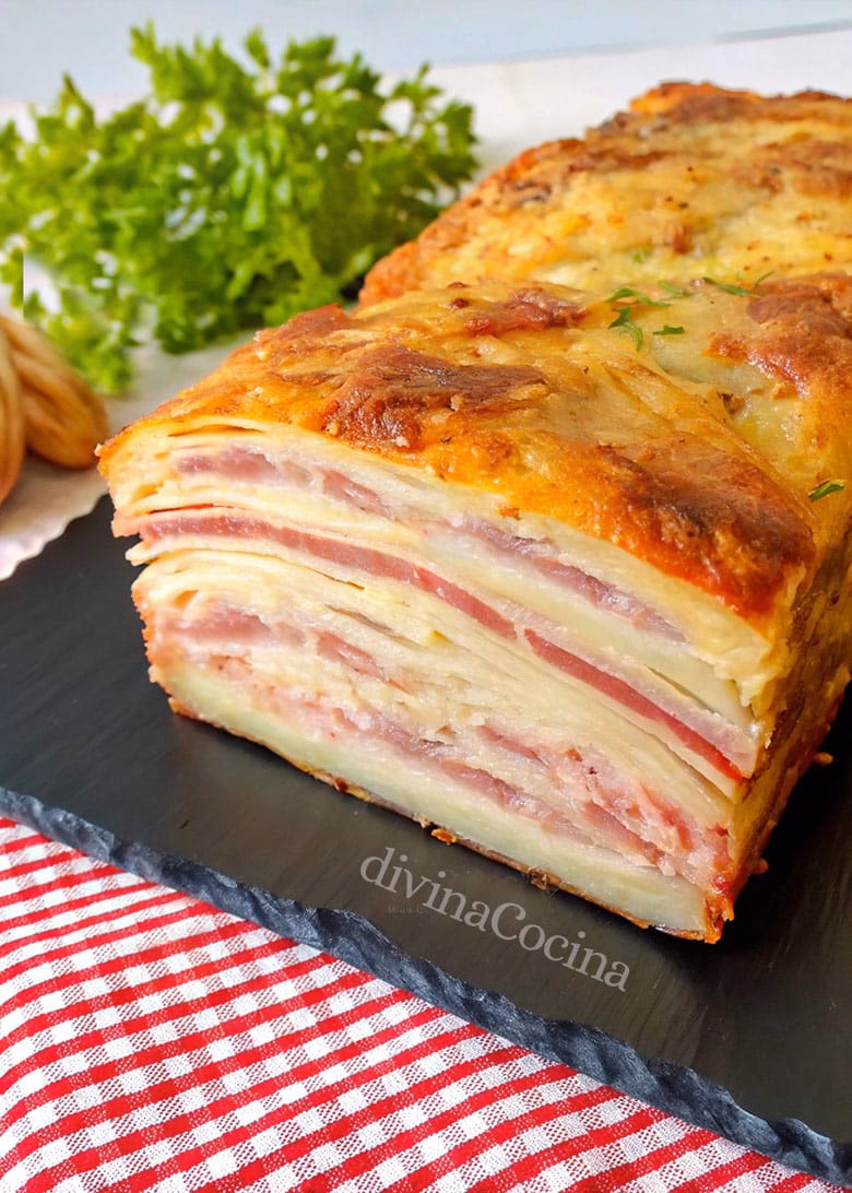 ¿Cómo preparar patatas con Bacon y queso?