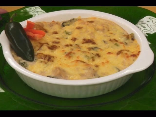 ¿Cómo hacer el relleno de pollo para una pastela?