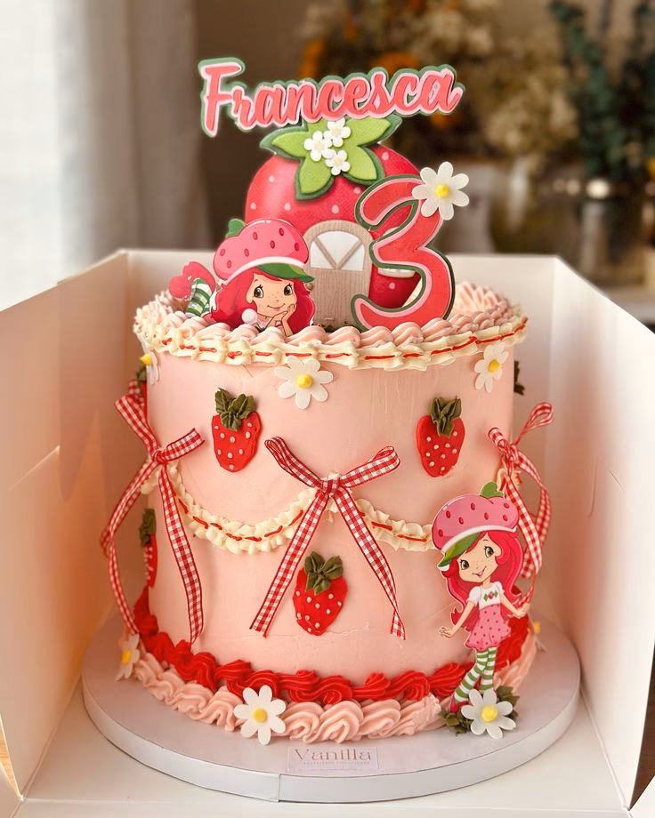 ¿Cuál es el color de la camisa de Rosita Fresita?