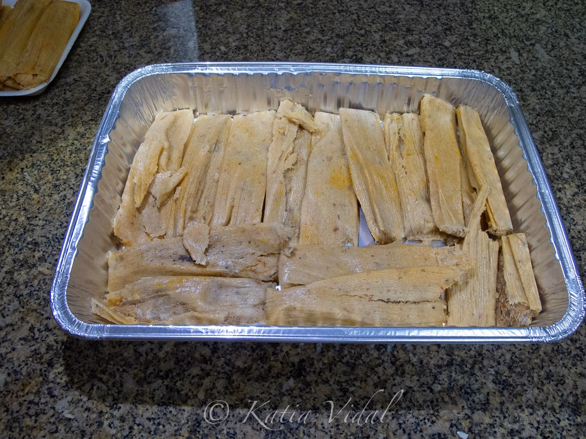 ¿Cómo se preparan los tamales de rajas?