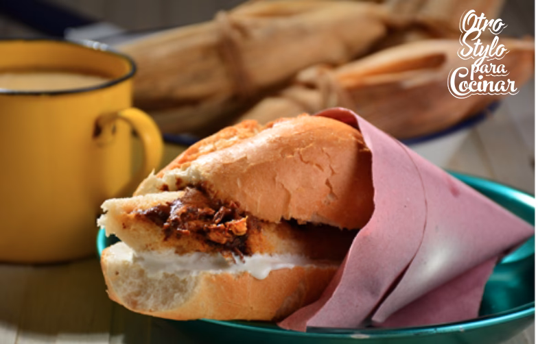 ¿Qué son los tamales de mole?