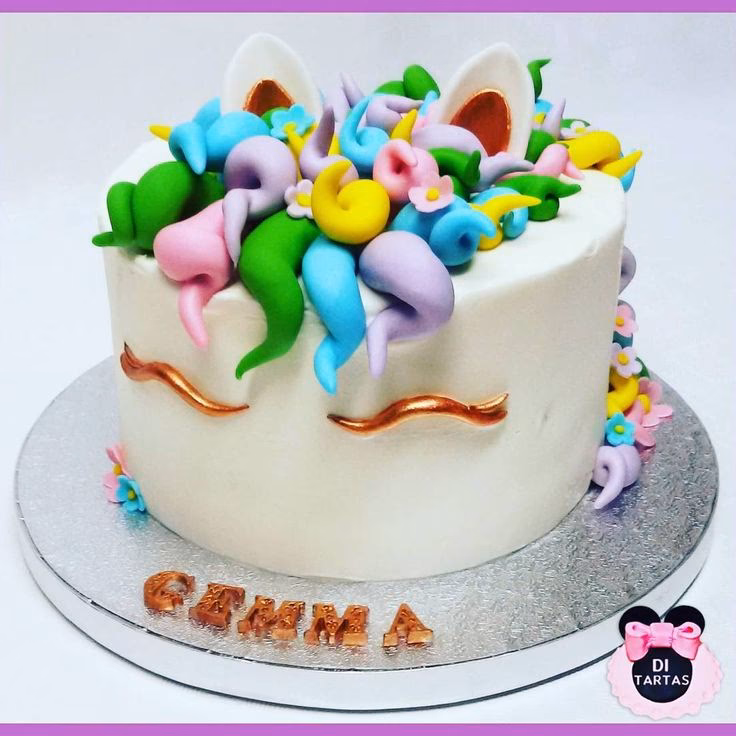 ¿Cómo hacer un cuerno de unicornio?