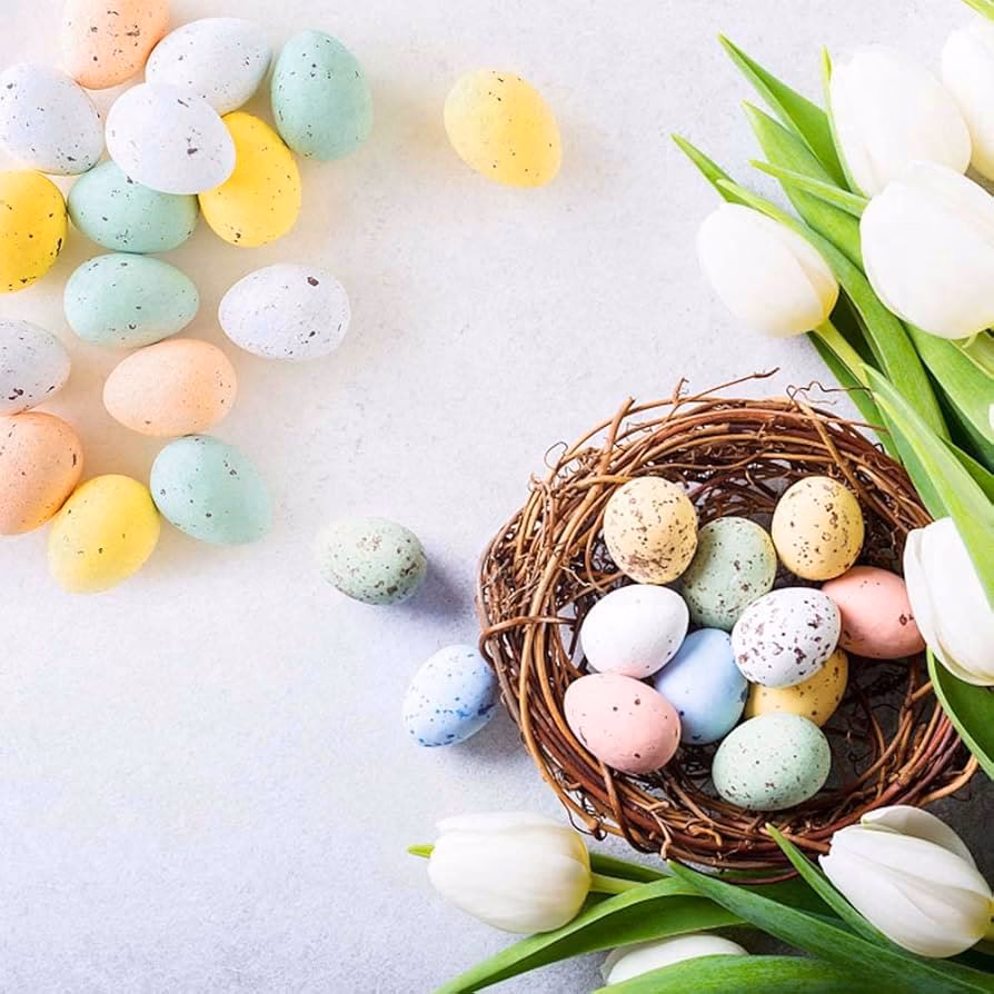 How many pastel Easter egg wallpapers are there?