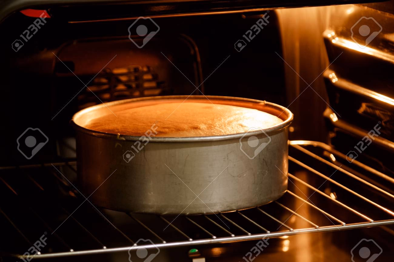 ¿Cómo usar el horno para hornear tortas o pasteles?