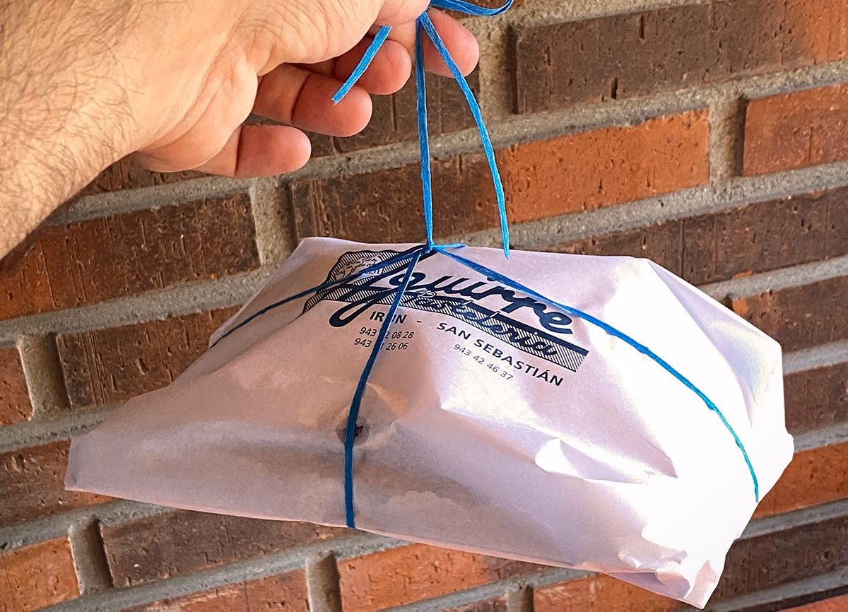 ¿Cómo se puede conservar el sabor del pastel?