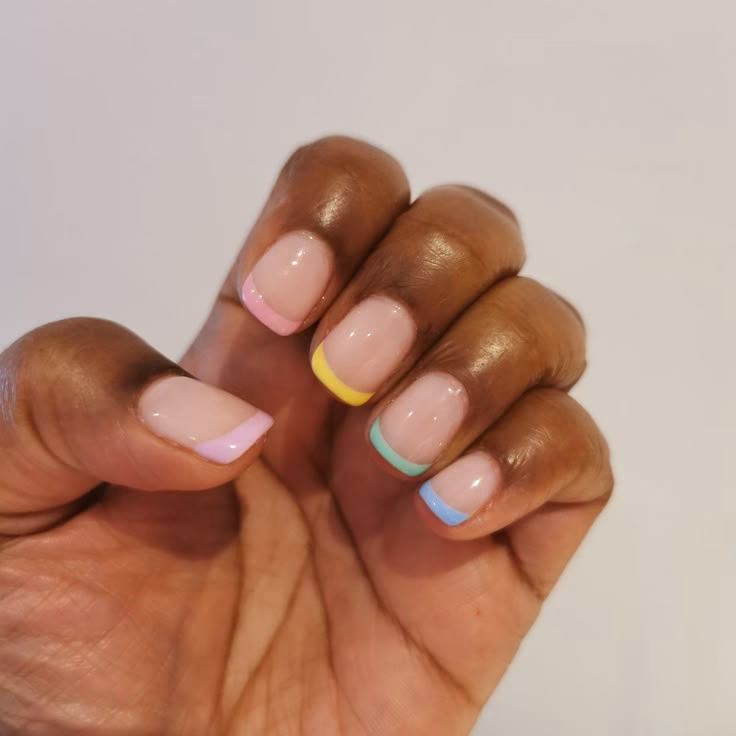 What are some short French tip nail ideas?