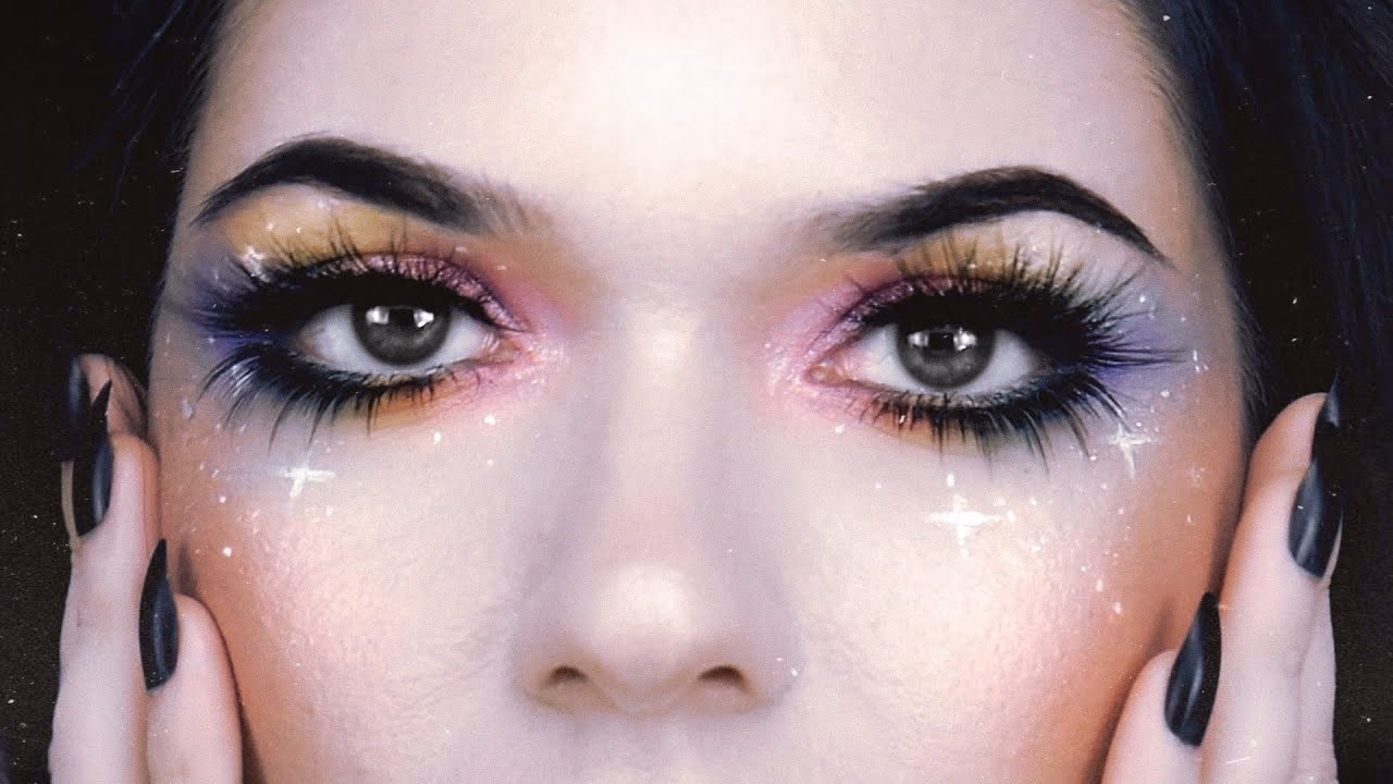 What color is pastel goth?