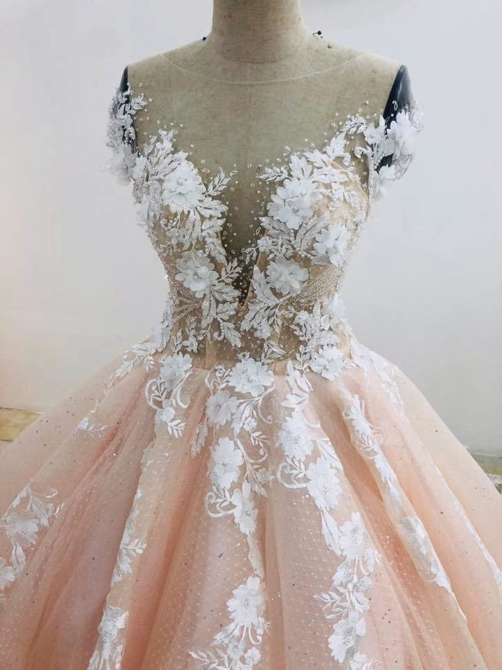 What is a pastel dress?