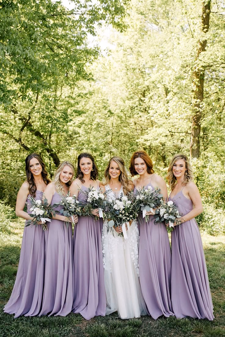 Can lilac dresses match a purple dress?