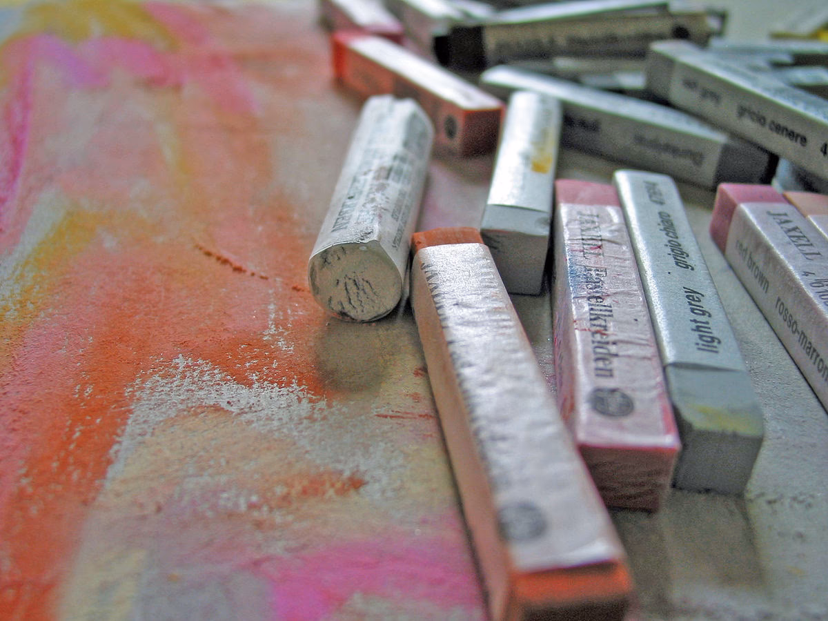 What does pastel mean?