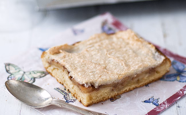 ¿Cuál es la diferencia entre el pastel de manzana y El Szarlotka?