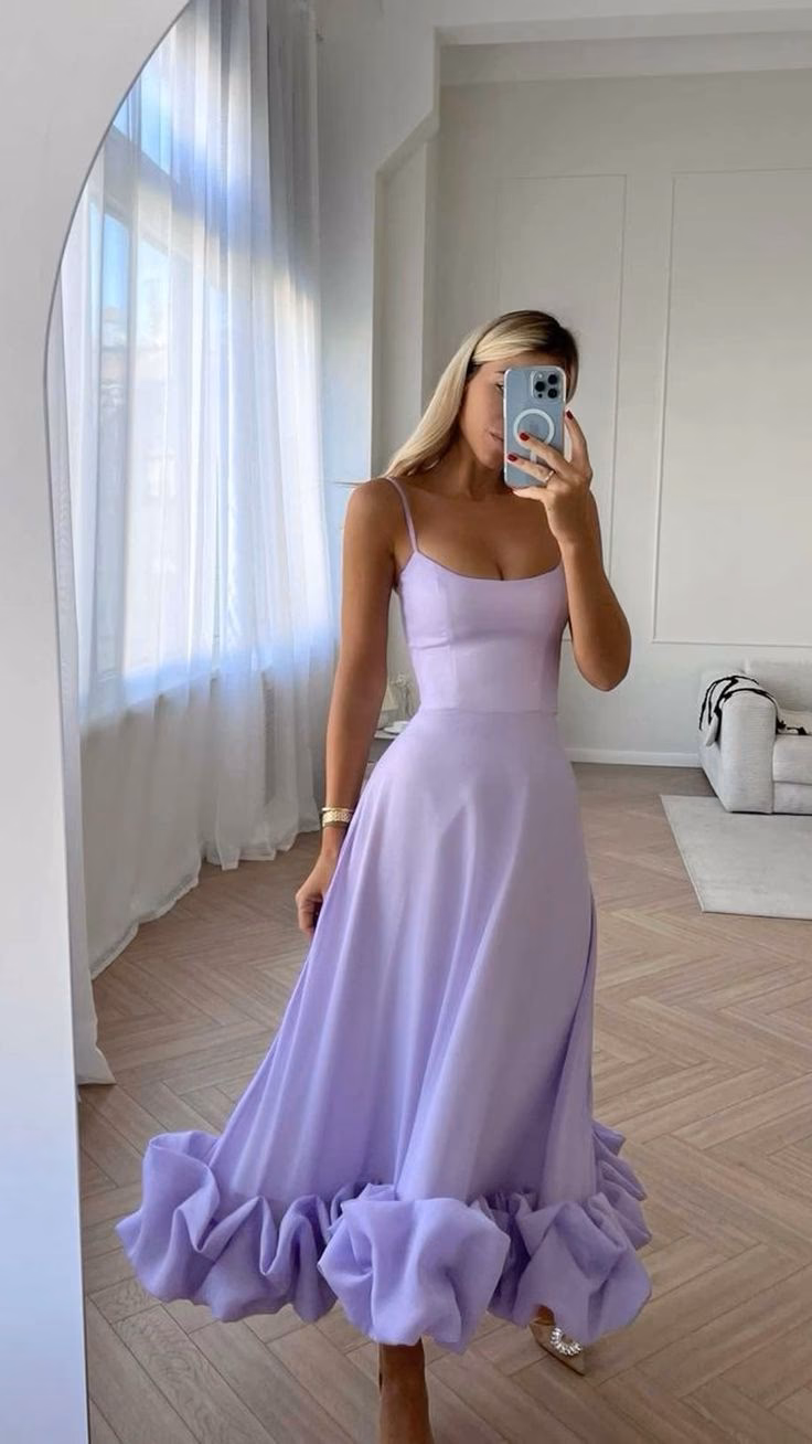 What is a purple tulle dress?