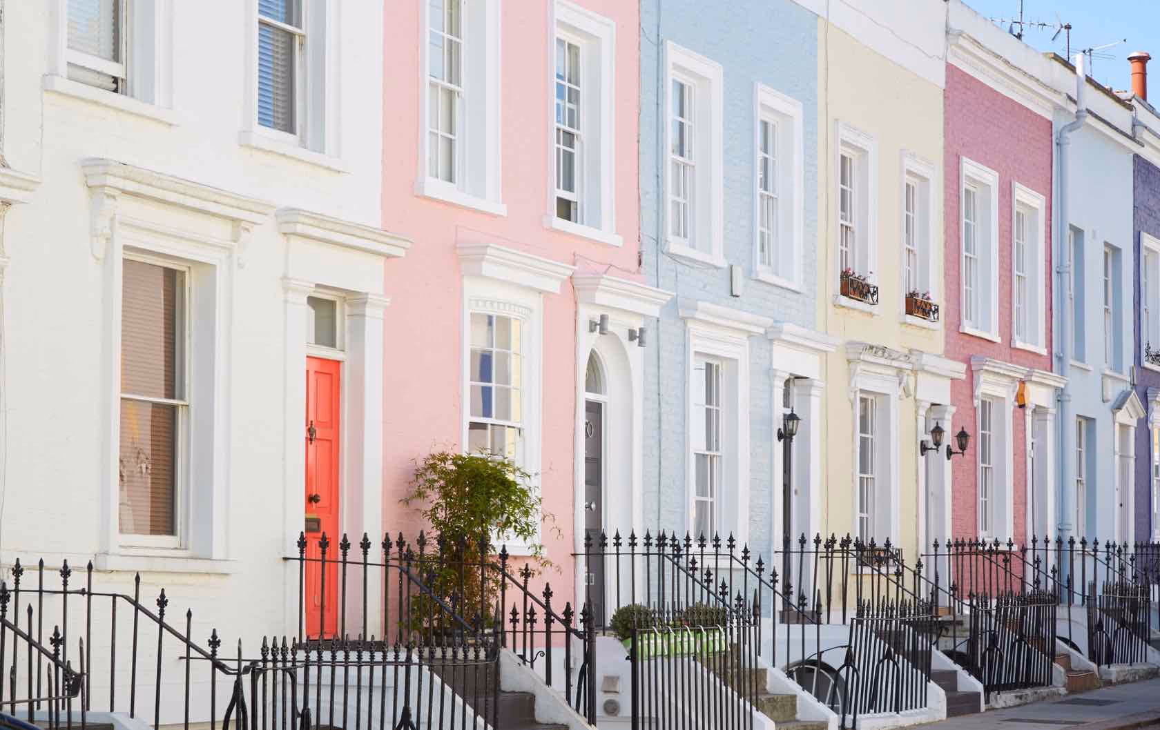 Where to paint a house in Notting Hill?