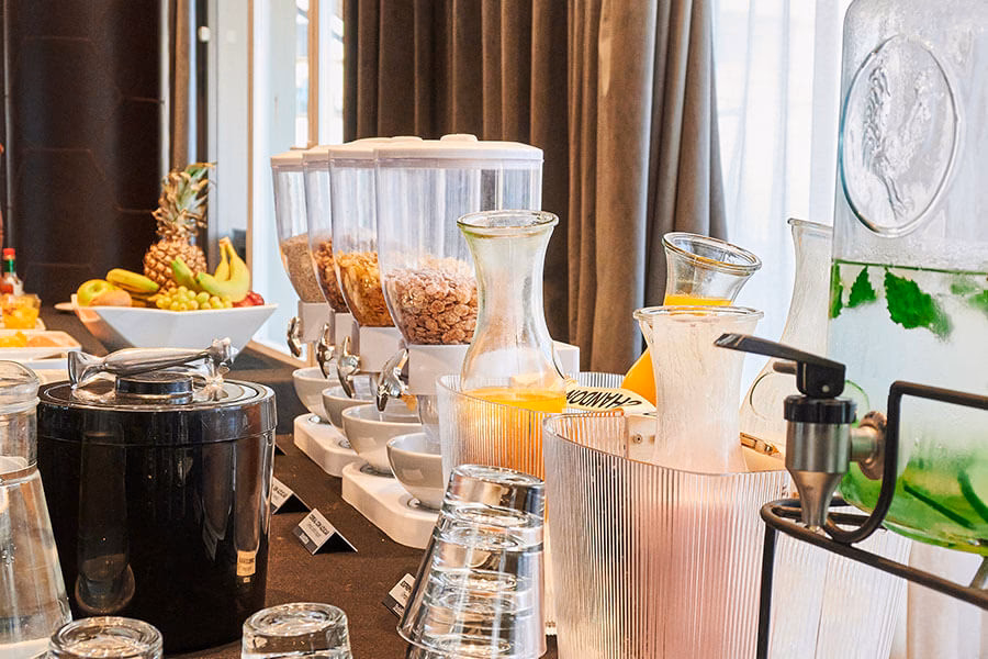¿Qué ofrece el Hotel Esplendor Savoy Rosario?