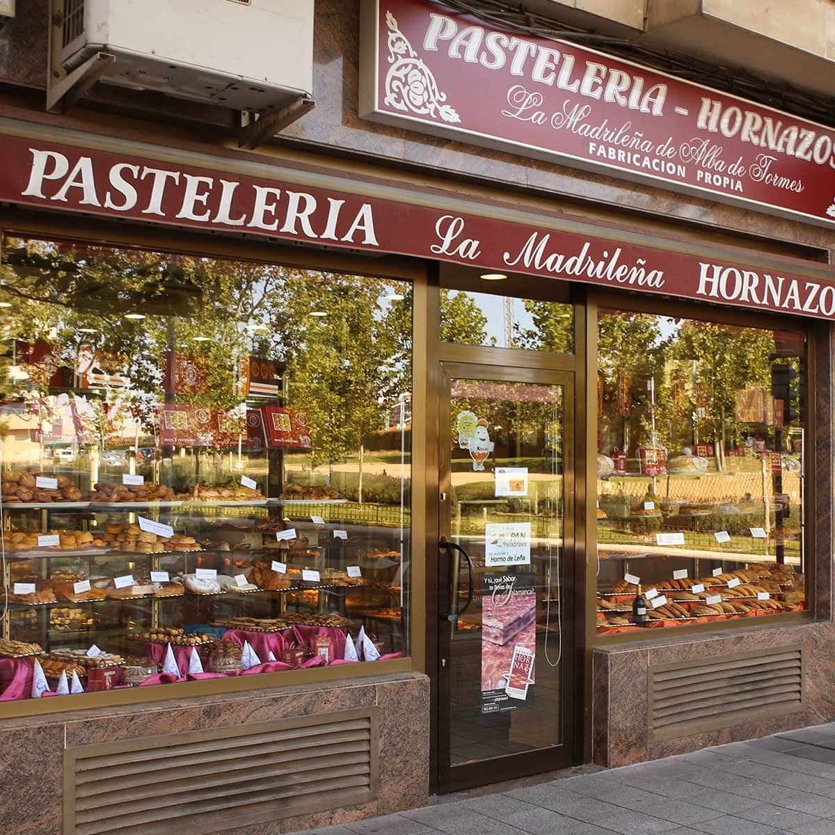 ¿Cuál es el dulce más típico de la pastelería madrileña?