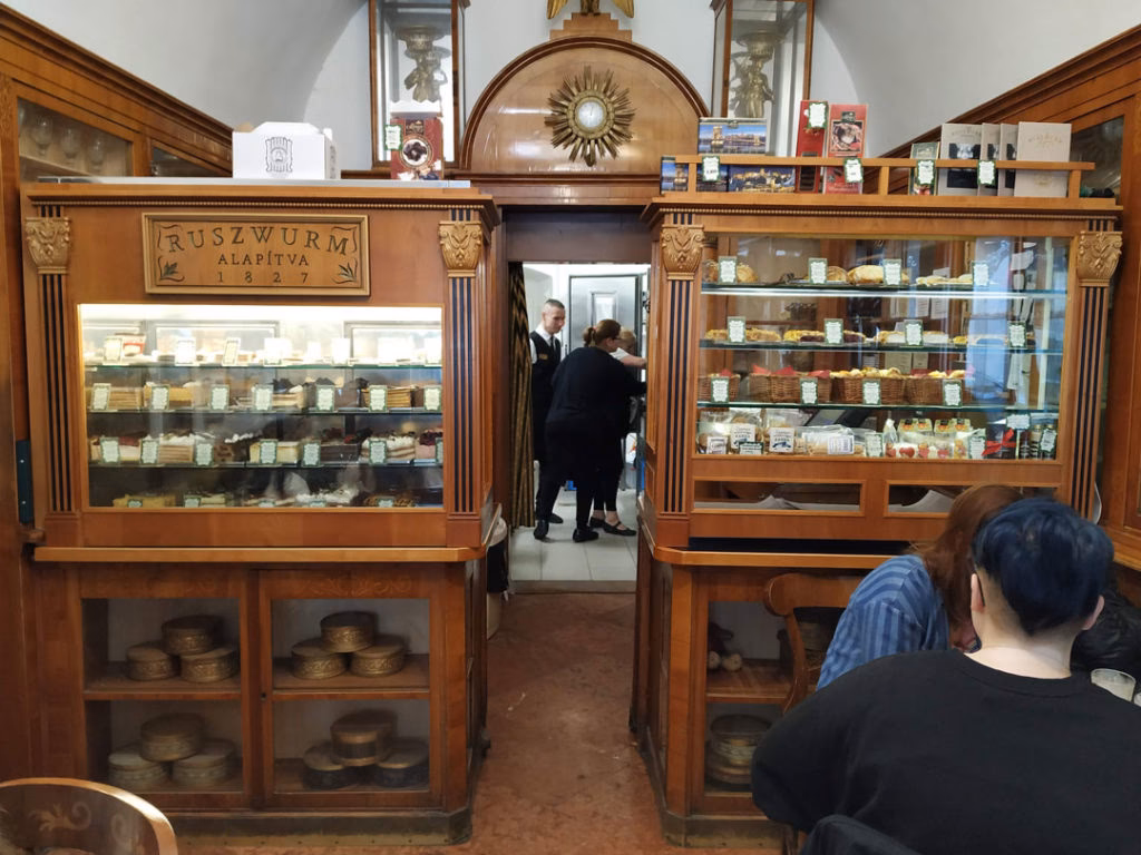 ¿Dónde se encuentra ruszwurm?