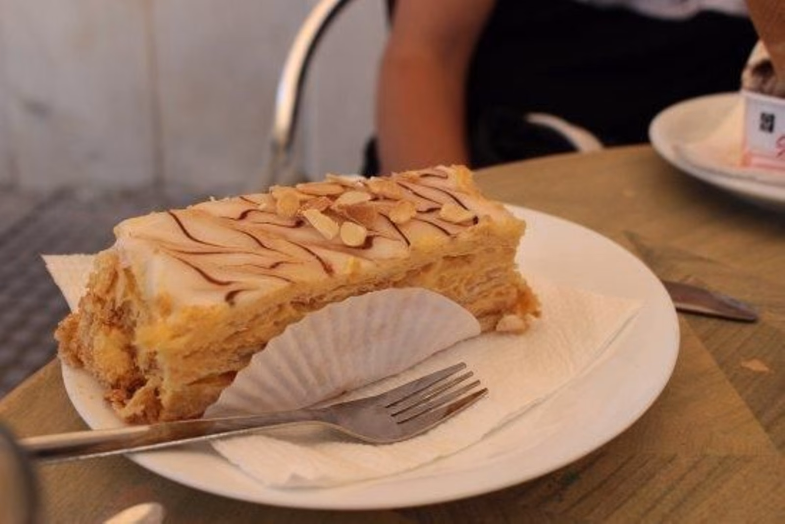 ¿Qué ofrece la pastelería Belle de Cádix?