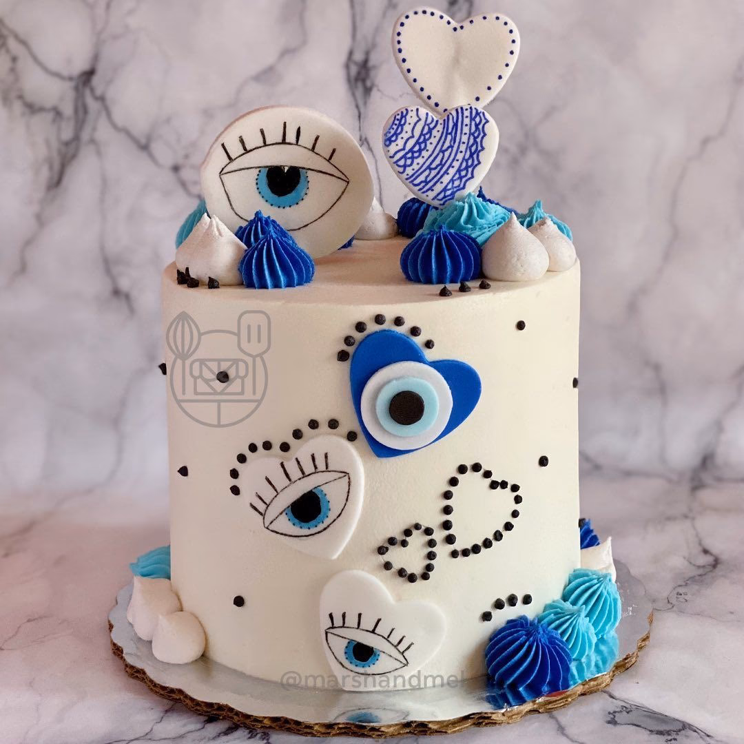 ¿Quién ganó el reto de decorar pasteles con los ojos vendados?
