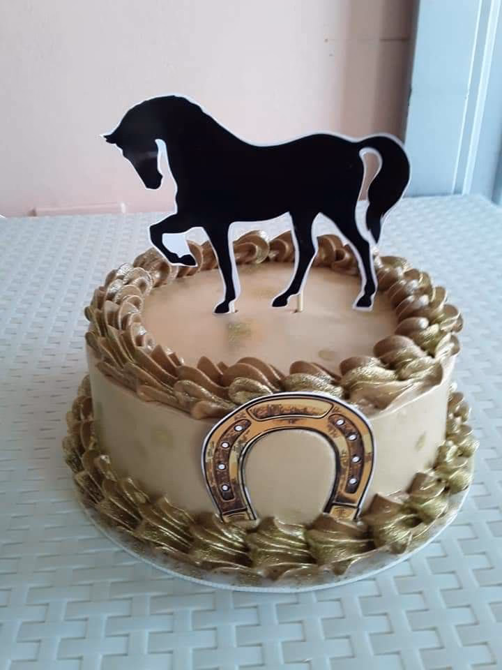 ¿Cómo cuidar los pastizales para caballos?