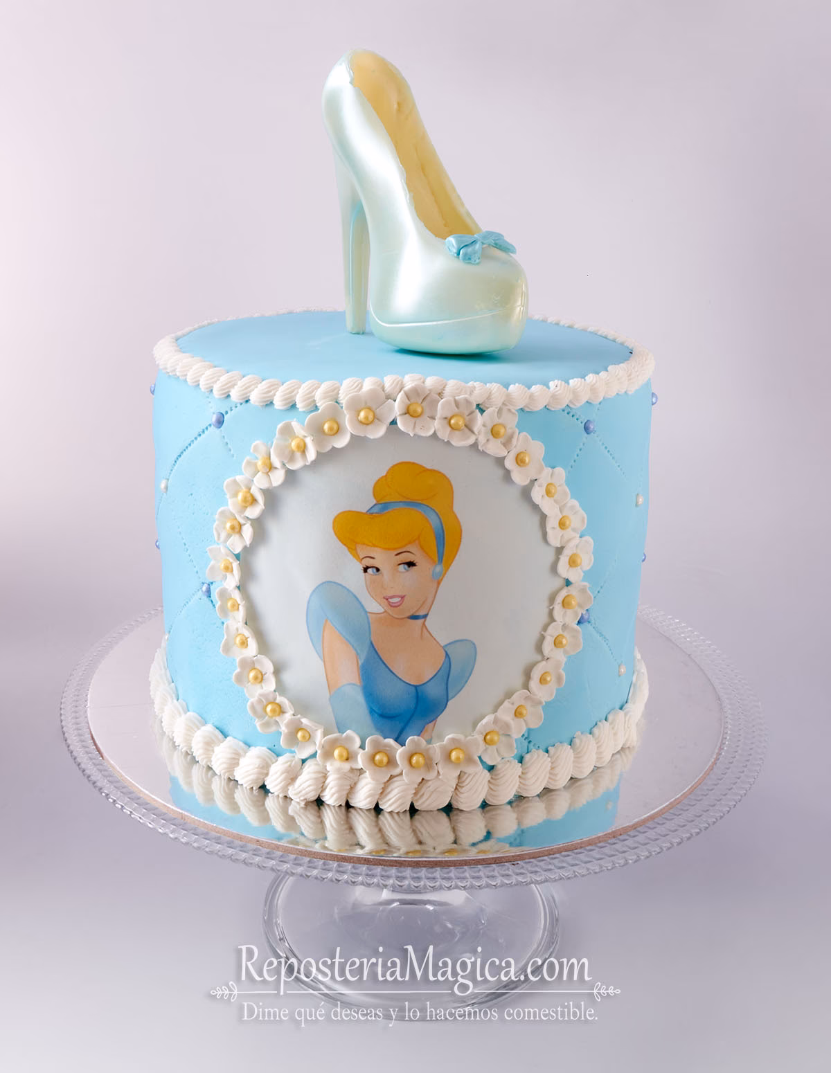 ¿Cómo conseguir pasteles decorados con fondant?
