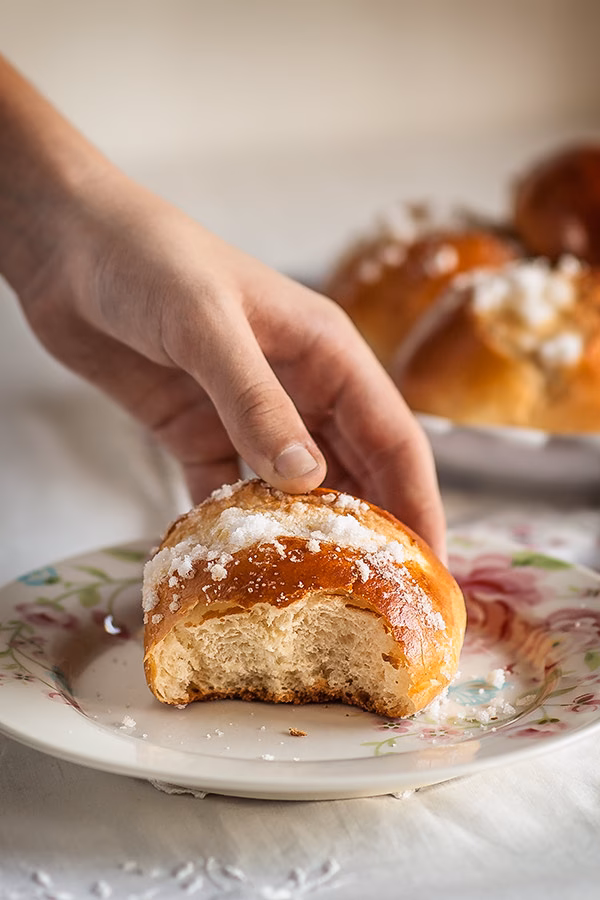 ¿Cómo hacer pasteles de porcelana?