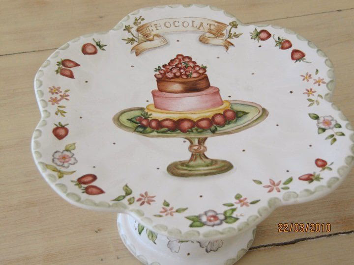 ¿Qué son los platos de porcelana?