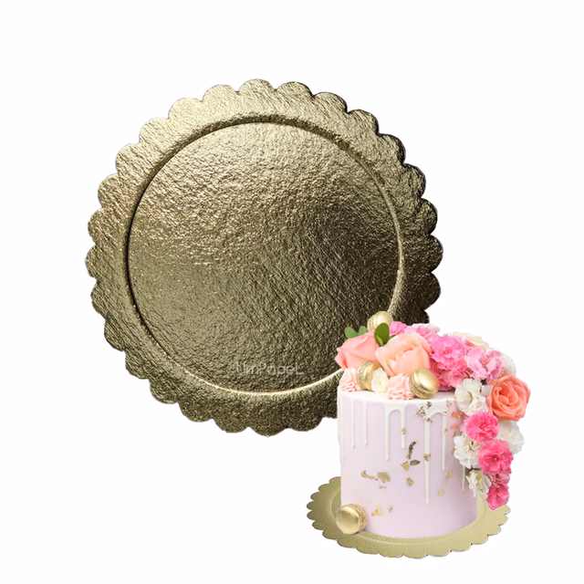 ¿Cómo se prepara el contorno de un plato de cartón no estucado?