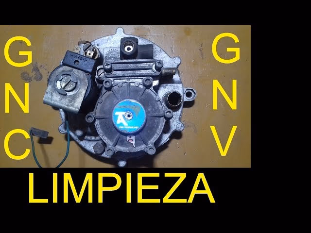 ¿Dónde se encuentra la toma para repostar El GNC?