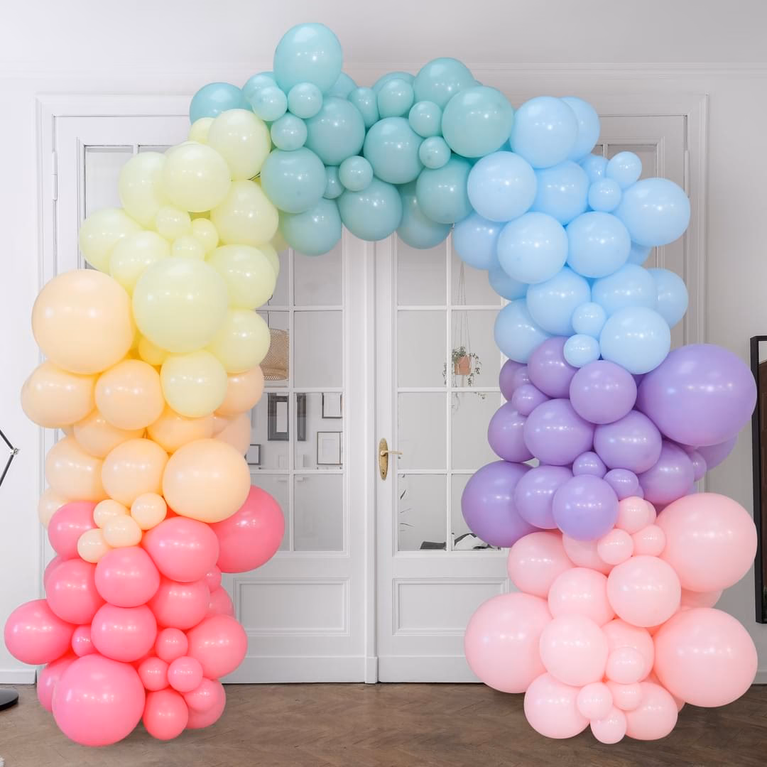 What are the different types of balloons?