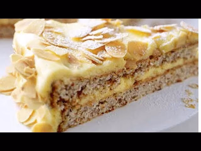 How do you make a toasted almond cake?