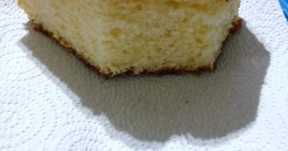 ¿Cómo se mezcla la harina con el polvo de hornear?